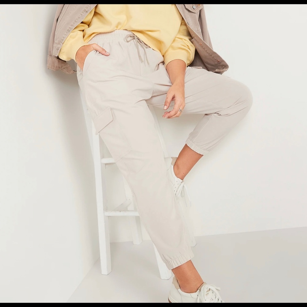 NWOT old navy stretch tech cargo joggers